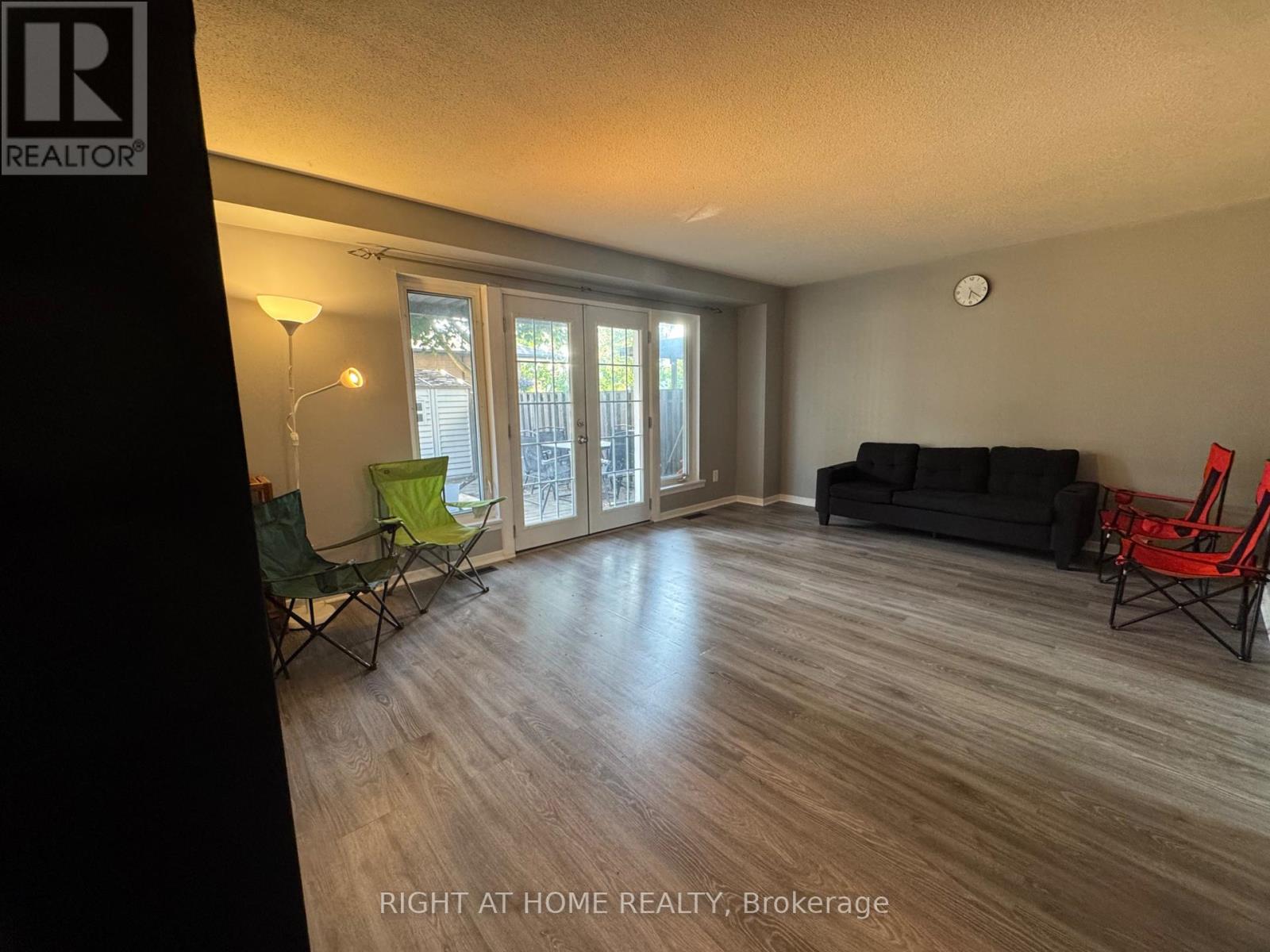 1358 Tremblay Street, Oshawa, Ontario  L1J 3X5 - Photo 12 - E13558162