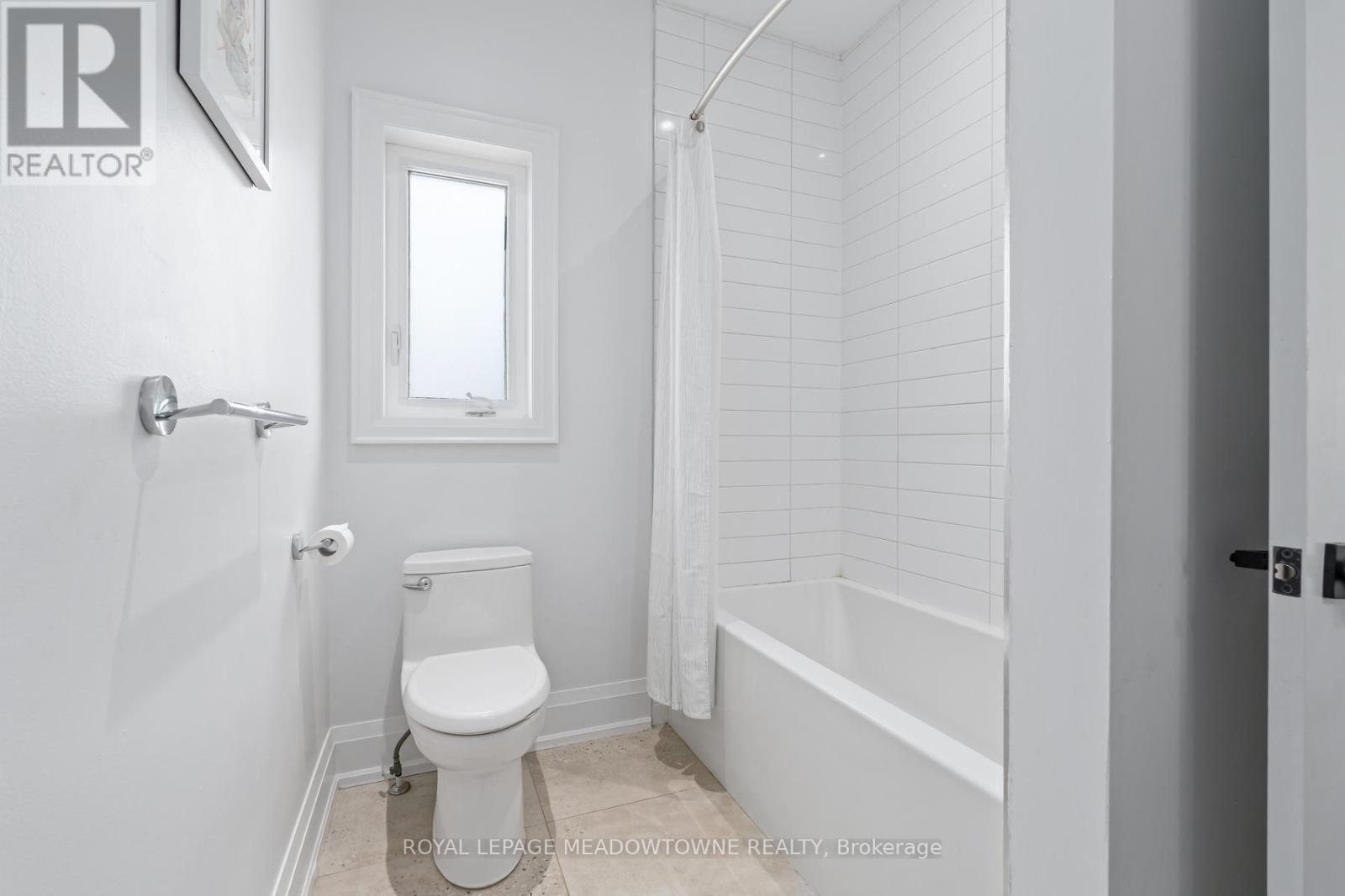 17 Ontario Street, Halton Hills, Ontario  L7G 3K5 - Photo 35 - W13560714