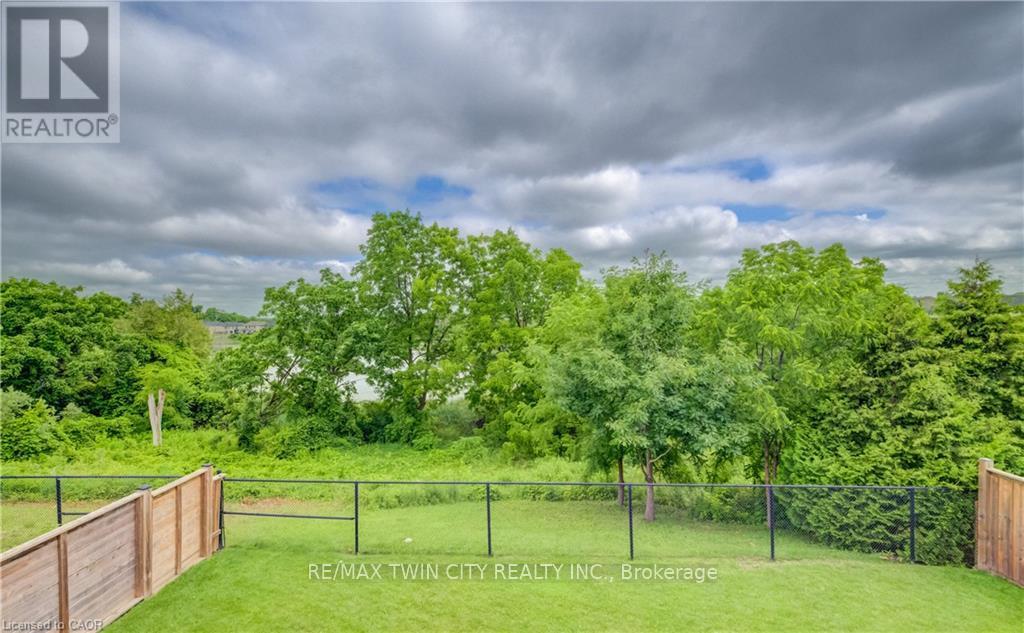 248 Evens Pond Crescent, Kitchener, Ontario  N2R 0B7 - Photo 39 - X13561790