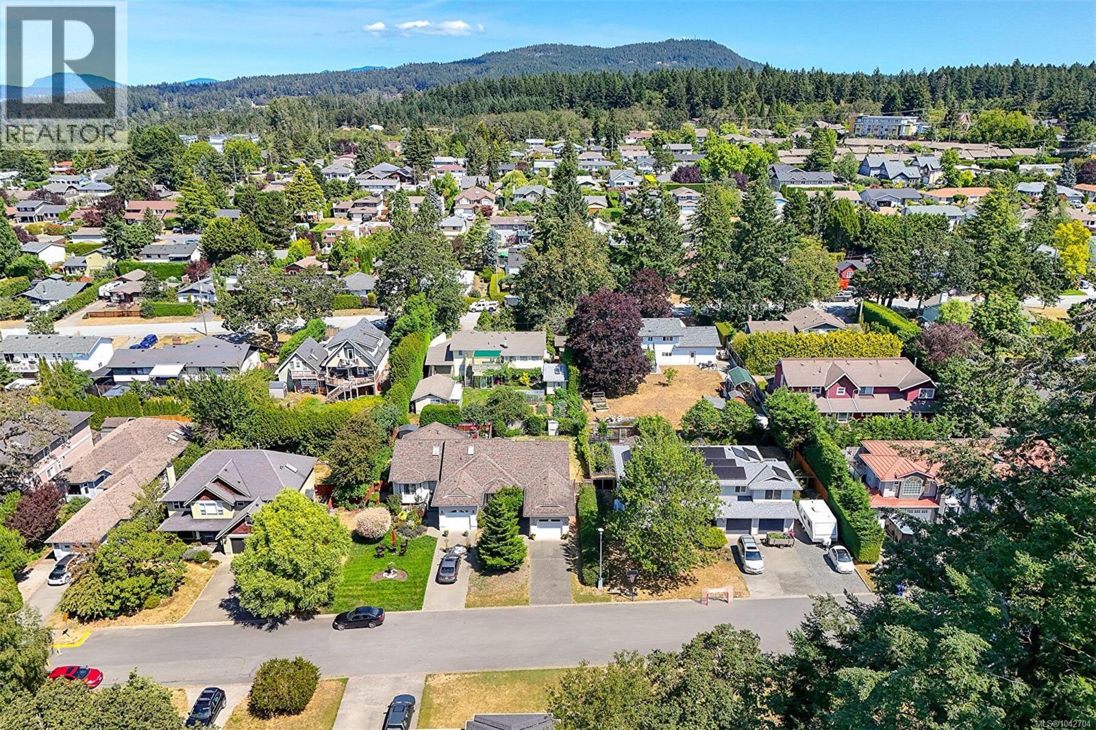 1108 Lucille Dr, Central Saanich