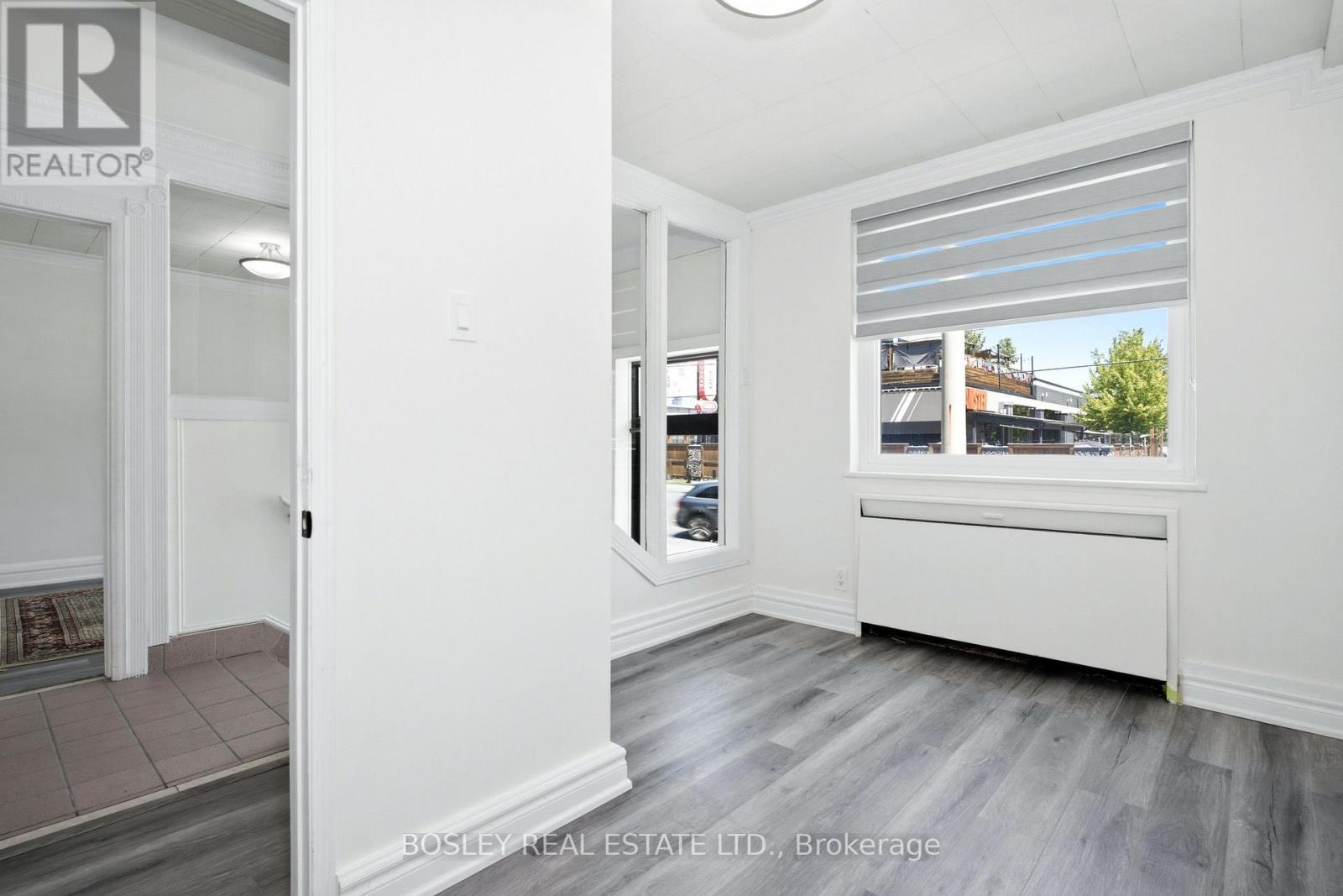 88 Laird Drive, Toronto, Ontario  M4G 3V1 - Photo 10 - C13560098