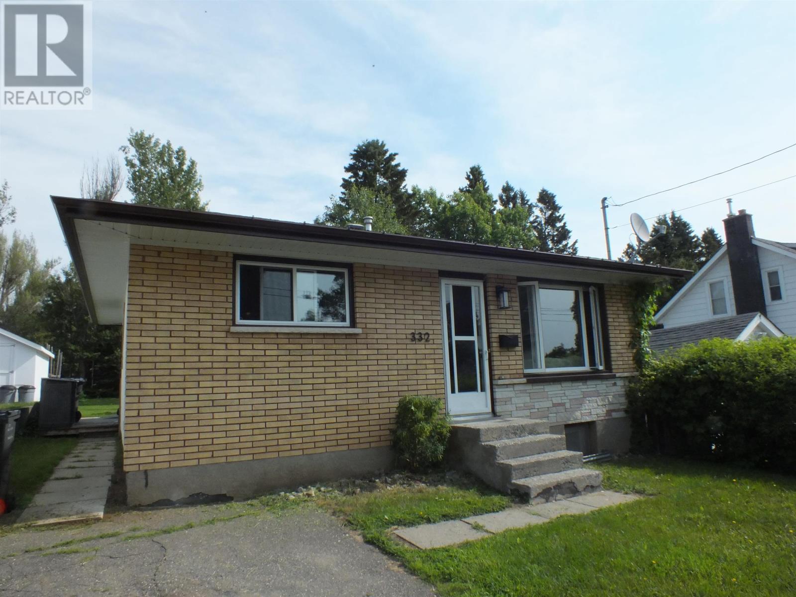 332 Erle ST, Thunder Bay, Ontario