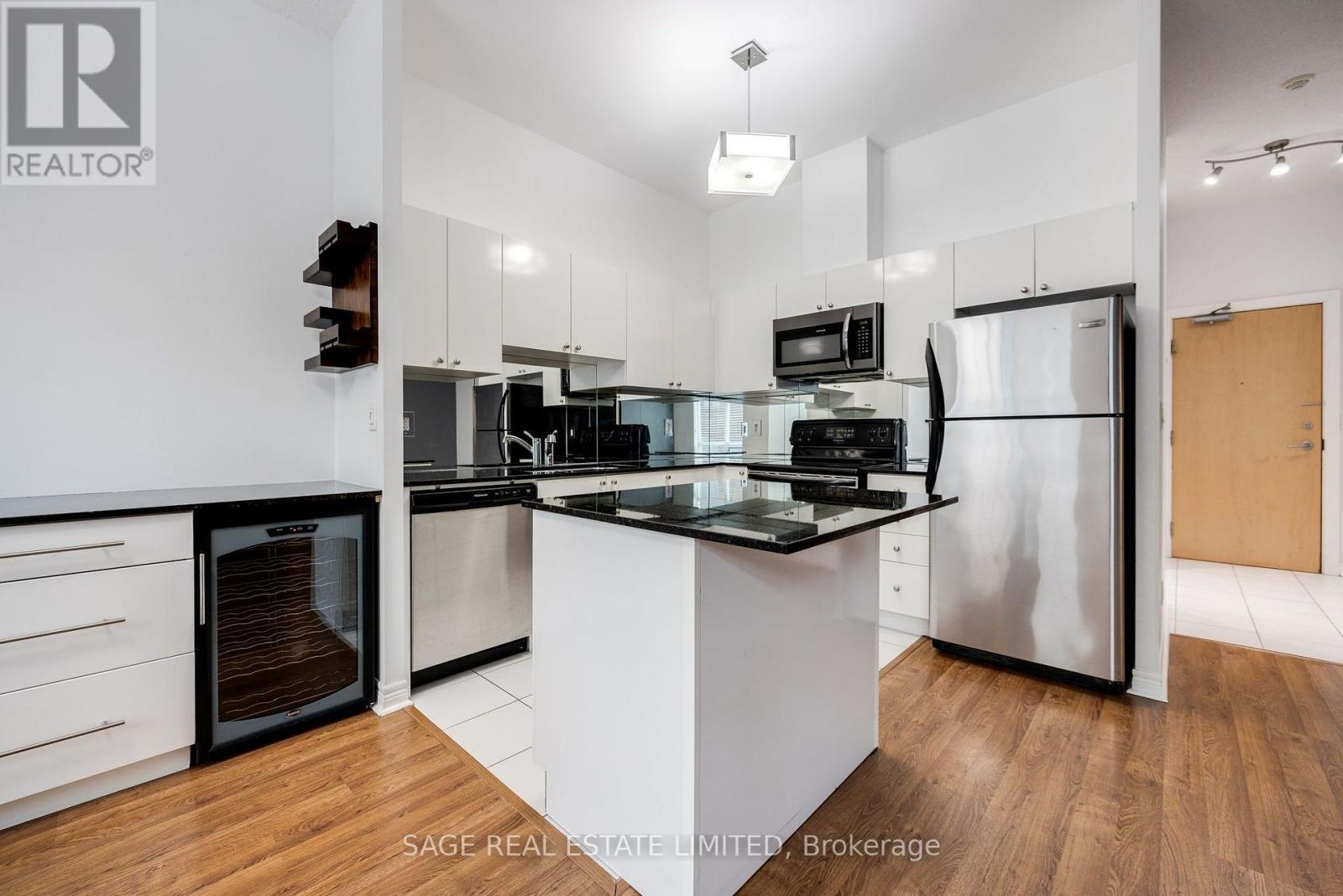 205 - 212 Eglinton Avenue E, Toronto, Ontario  M4P 0A3 - Photo 10 - C13562078