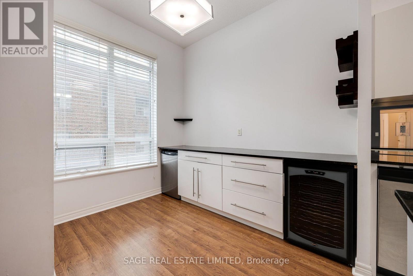 205 - 212 Eglinton Avenue E, Toronto, Ontario  M4P 0A3 - Photo 12 - C13562078