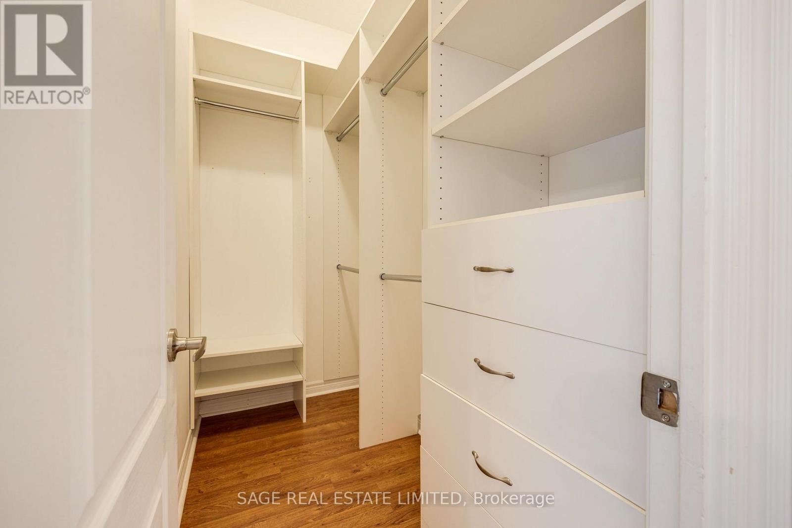 205 - 212 Eglinton Avenue E, Toronto, Ontario  M4P 0A3 - Photo 17 - C13562078