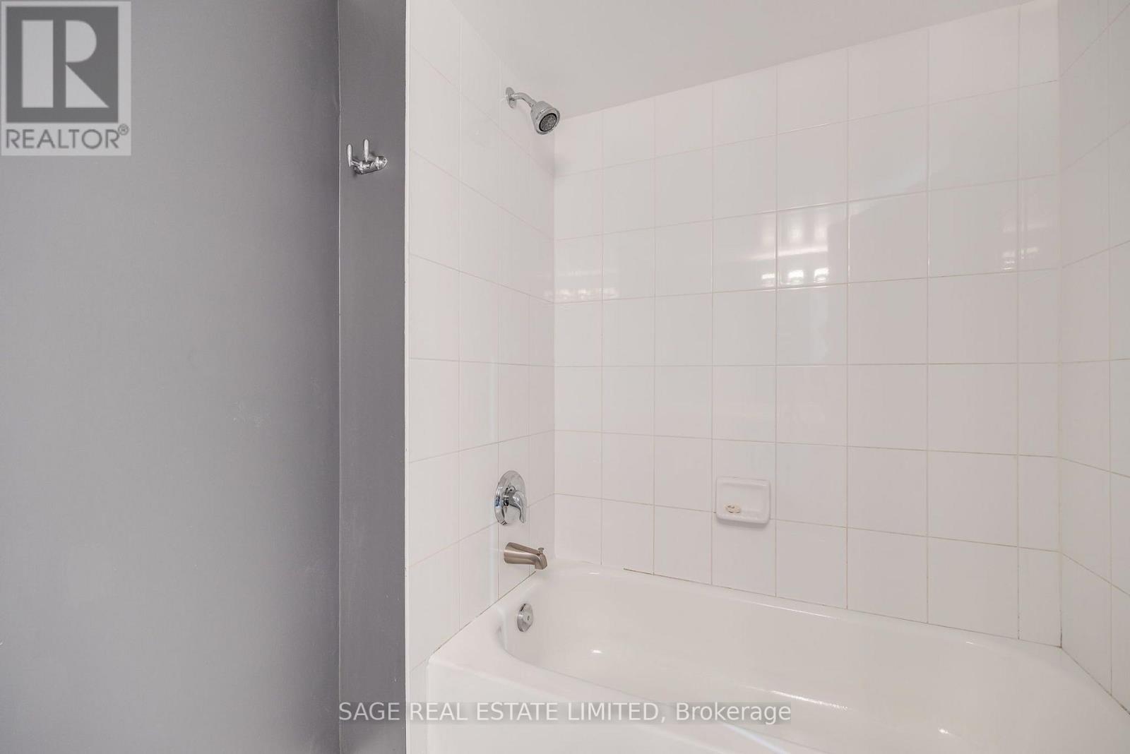 205 - 212 Eglinton Avenue E, Toronto, Ontario  M4P 0A3 - Photo 22 - C13562078
