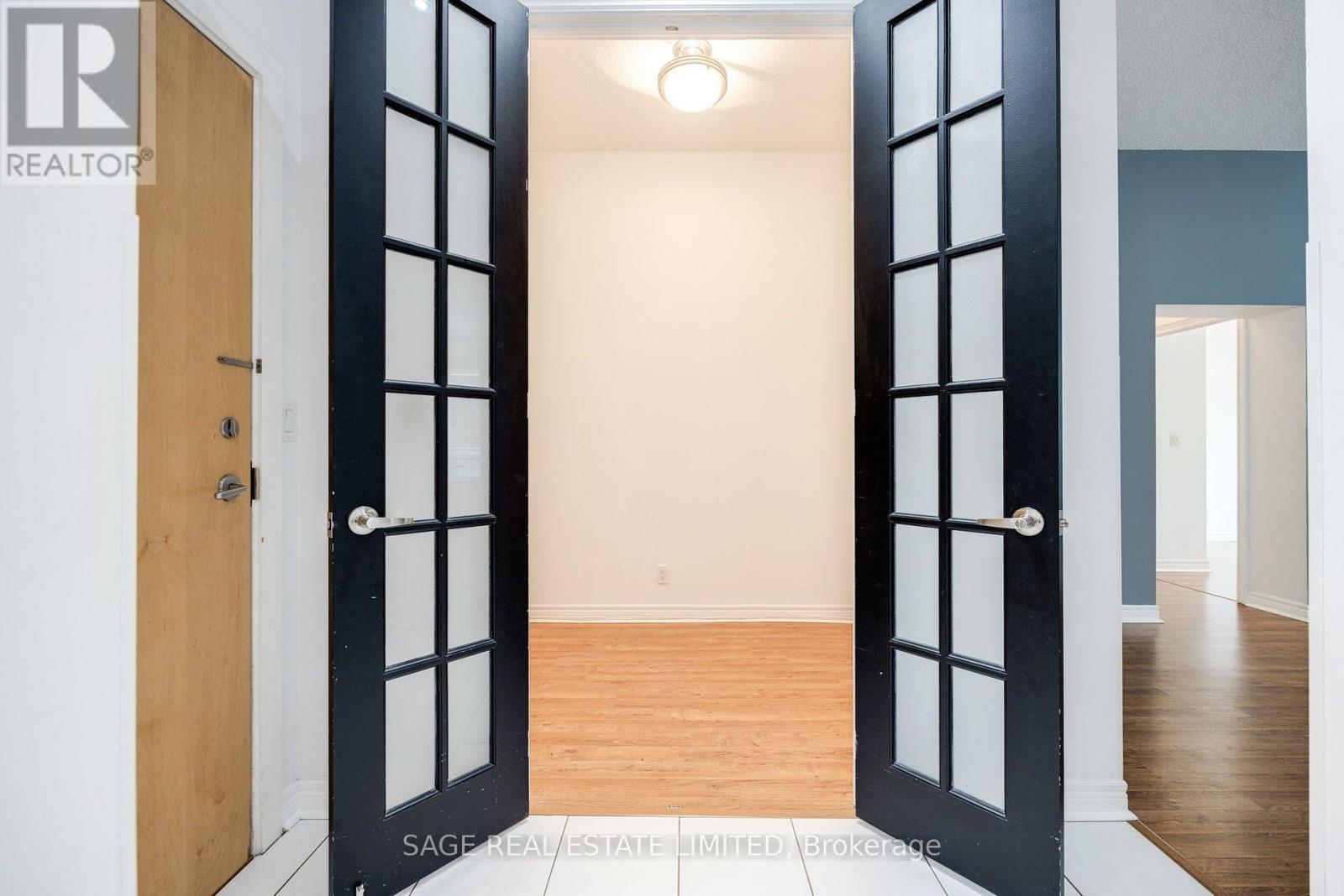 205 - 212 Eglinton Avenue E, Toronto, Ontario  M4P 0A3 - Photo 25 - C13562078