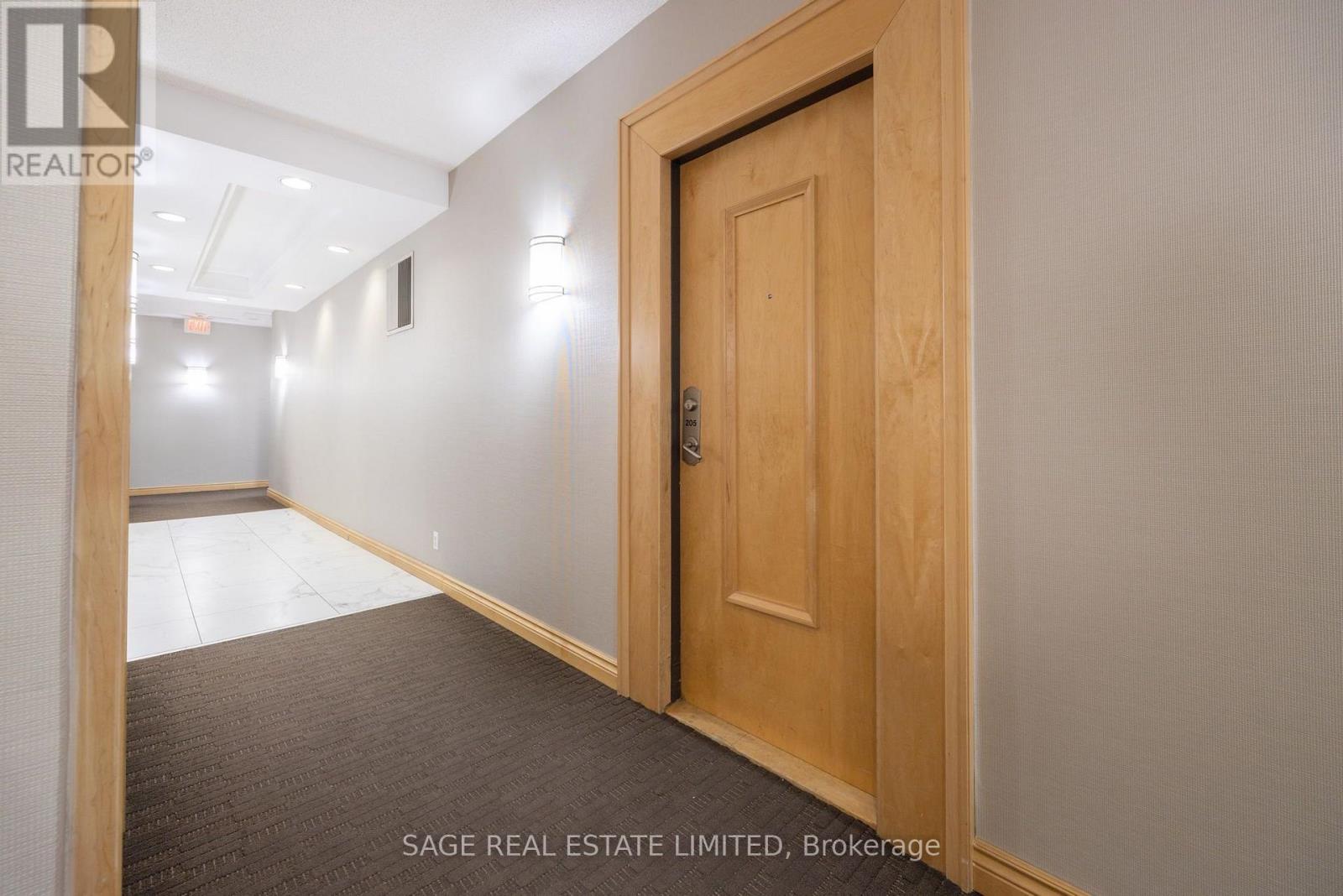 205 - 212 Eglinton Avenue E, Toronto, Ontario  M4P 0A3 - Photo 3 - C13562078
