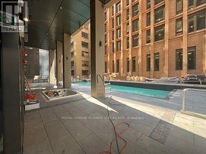 2101 - 8 Widmer Street, Toronto, Ontario  M5V 0W6 - Photo 9 - C13562116
