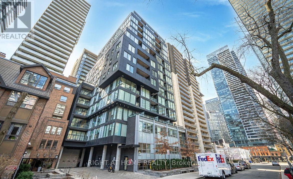 403 - 17 DUNDONALD STREET