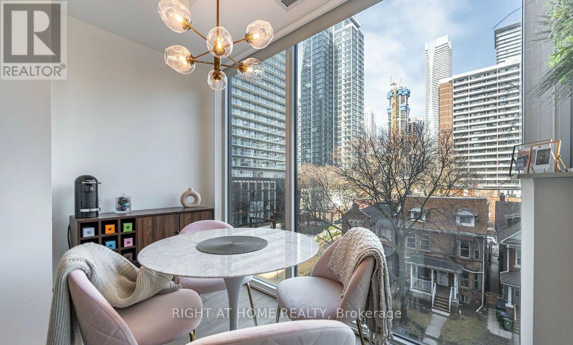 403 - 17 Dundonald Street, Toronto, Ontario  M4Y 0E4 - Photo 11 - C13562132