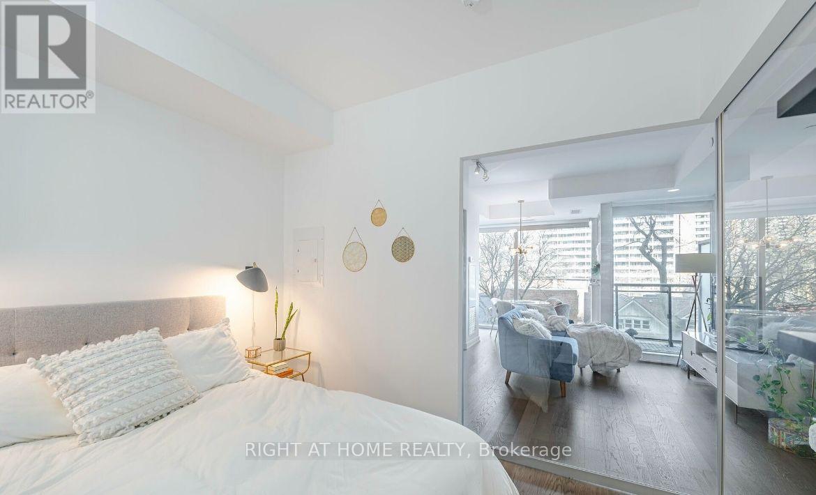 403 - 17 Dundonald Street, Toronto, Ontario  M4Y 0E4 - Photo 14 - C13562132