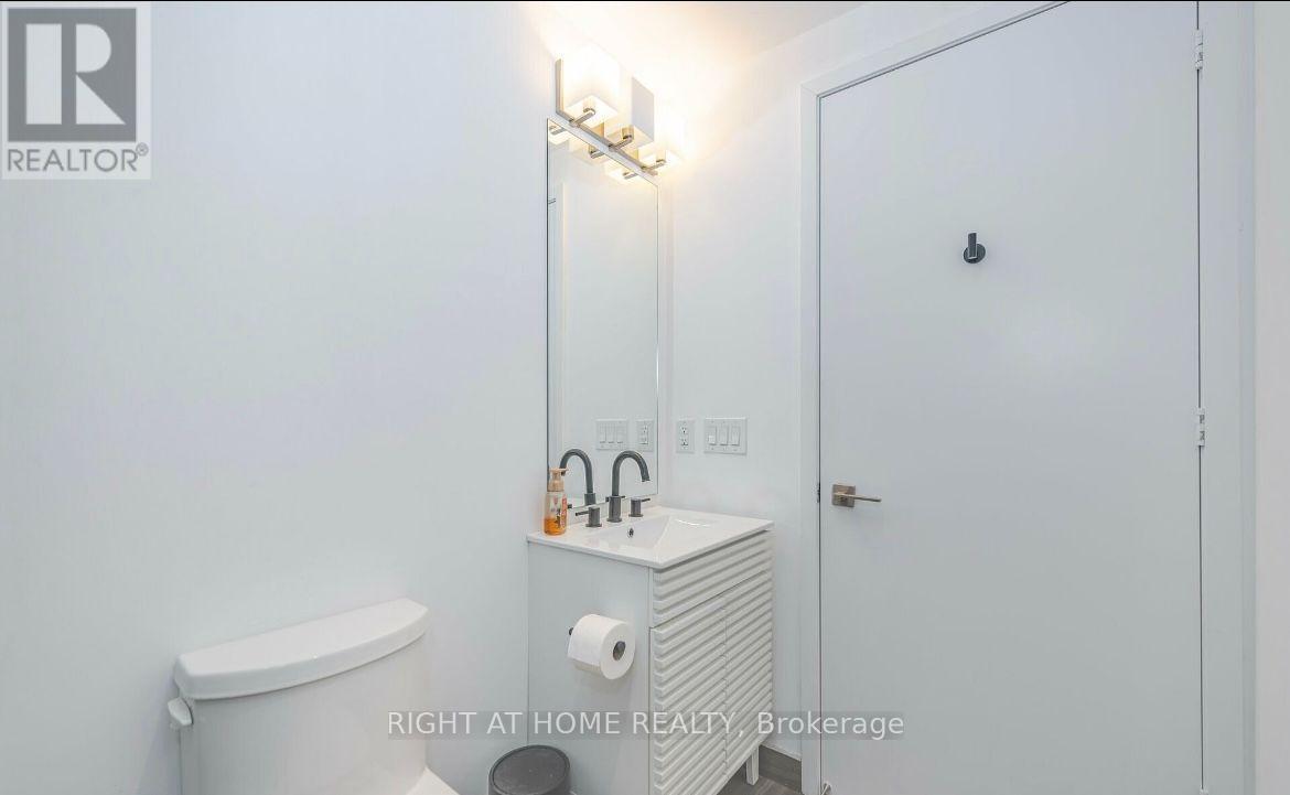 403 - 17 Dundonald Street, Toronto, Ontario  M4Y 0E4 - Photo 17 - C13562132