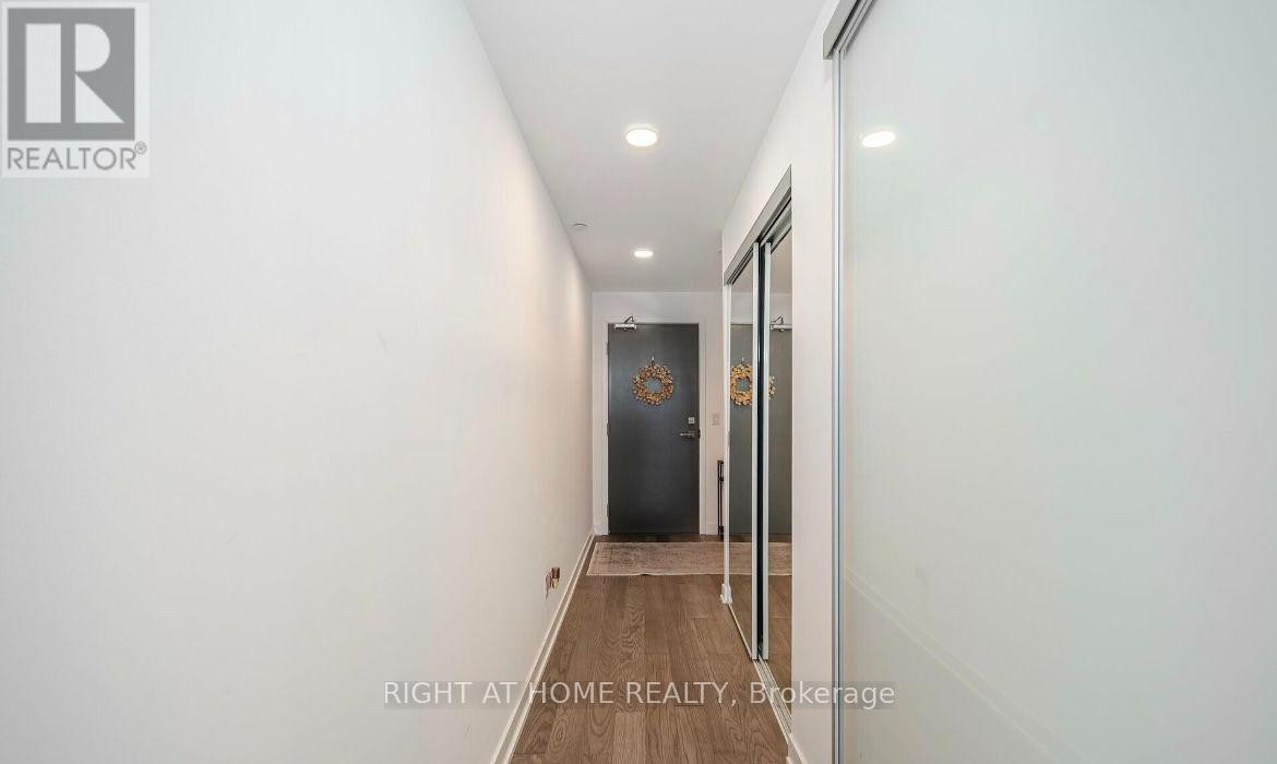 403 - 17 Dundonald Street, Toronto, Ontario  M4Y 0E4 - Photo 22 - C13562132