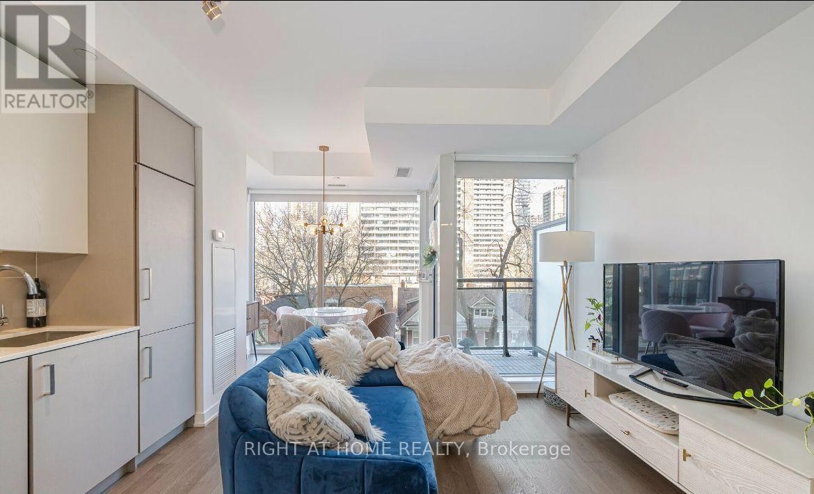 403 - 17 Dundonald Street, Toronto, Ontario  M4Y 0E4 - Photo 6 - C13562132