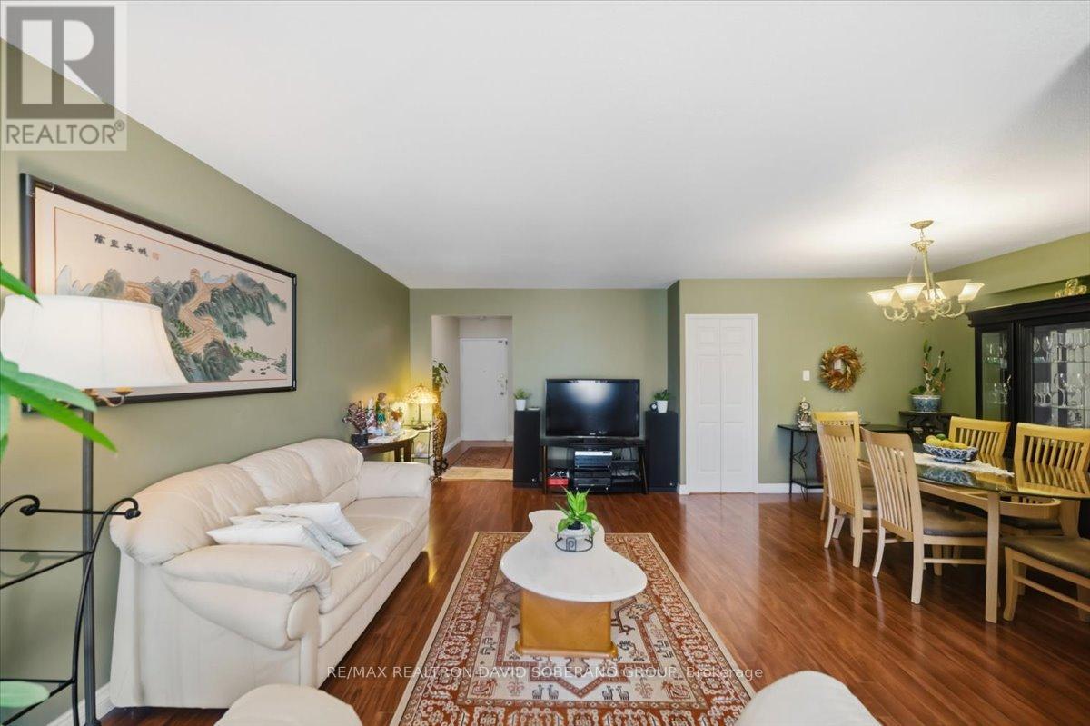 601 - 130 Neptune Drive, Toronto, Ontario  M6A 1X5 - Photo 6 - C13562146