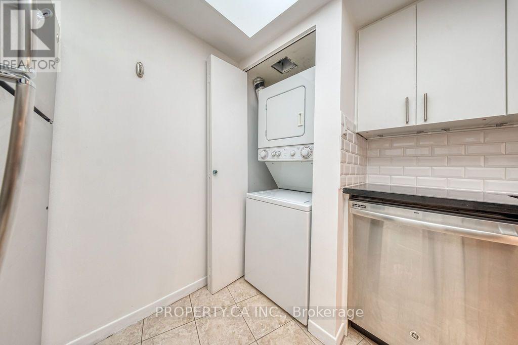 2902 - 1001 Bay Street, Toronto, Ontario  M5S 3A6 - Photo 10 - C13562198