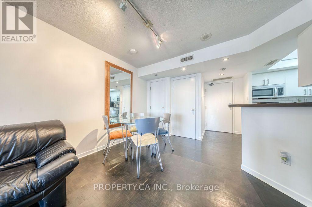 2902 - 1001 Bay Street, Toronto, Ontario  M5S 3A6 - Photo 14 - C13562198