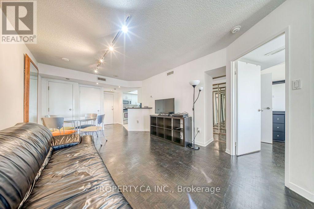 2902 - 1001 Bay Street, Toronto, Ontario  M5S 3A6 - Photo 16 - C13562198