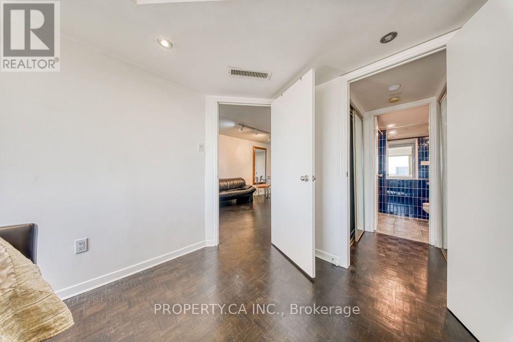 2902 - 1001 Bay Street, Toronto, Ontario  M5S 3A6 - Photo 24 - C13562198