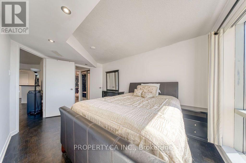 2902 - 1001 Bay Street, Toronto, Ontario  M5S 3A6 - Photo 25 - C13562198