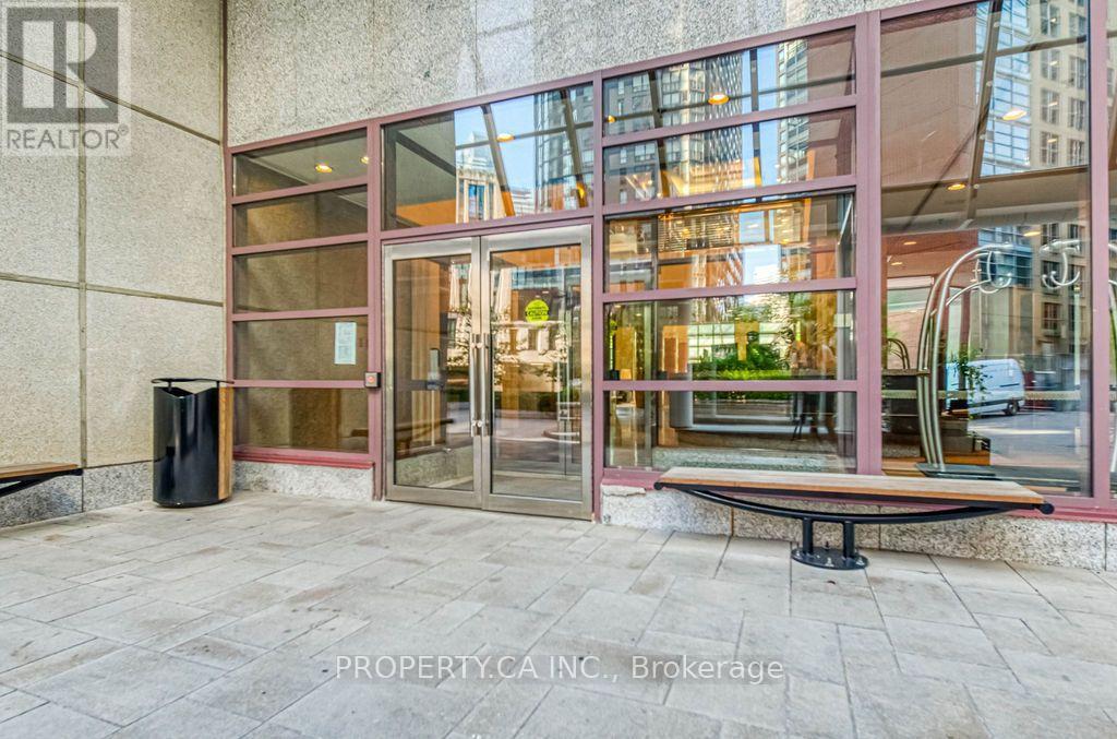 2902 - 1001 Bay Street, Toronto, Ontario  M5S 3A6 - Photo 3 - C13562198