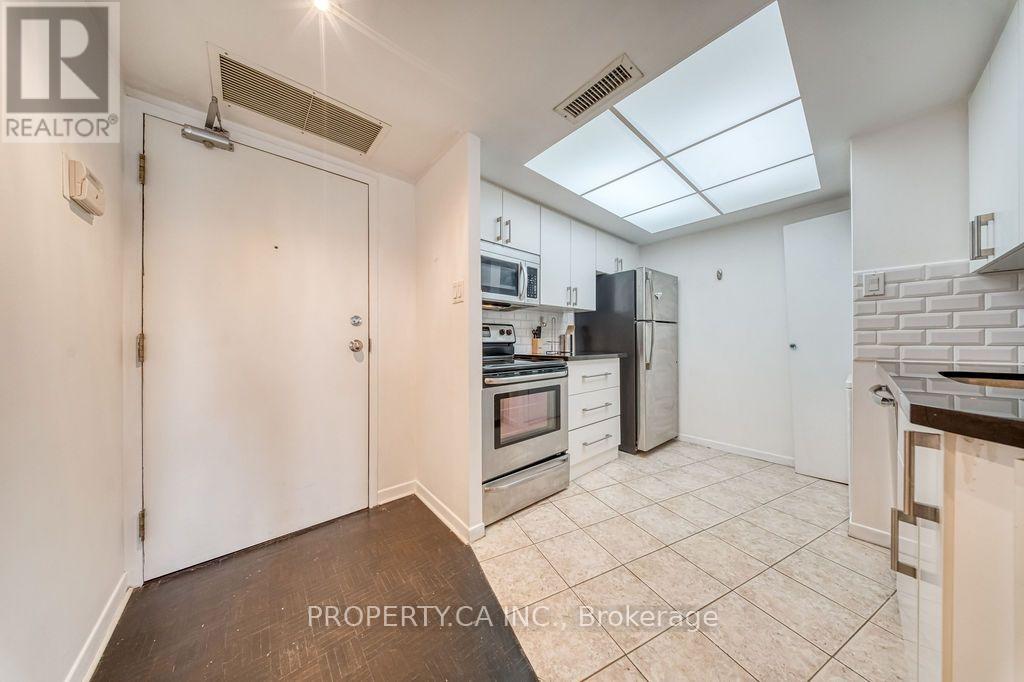 2902 - 1001 Bay Street, Toronto, Ontario  M5S 3A6 - Photo 7 - C13562198