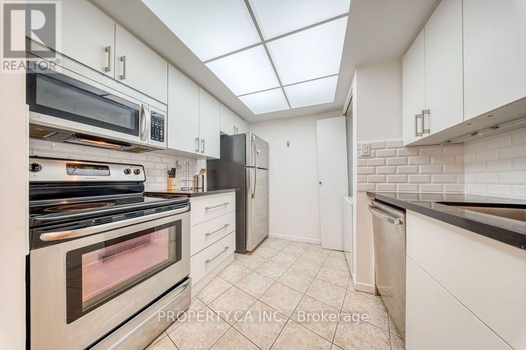 2902 - 1001 Bay Street, Toronto, Ontario  M5S 3A6 - Photo 8 - C13562198