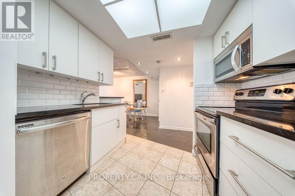 2902 - 1001 Bay Street, Toronto, Ontario  M5S 3A6 - Photo 9 - C13562198