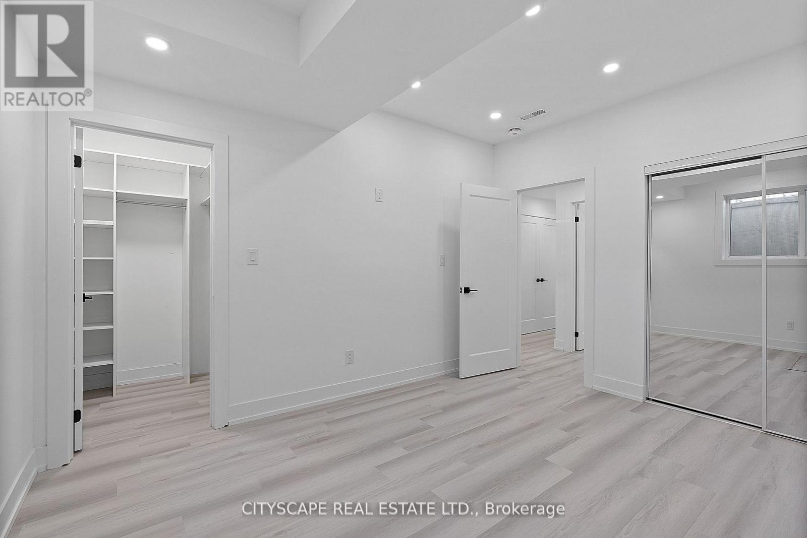 Bsmt - 591 Oakwood Avenue, Toronto, Ontario  M6E 2X8 - Photo 13 - C13562204