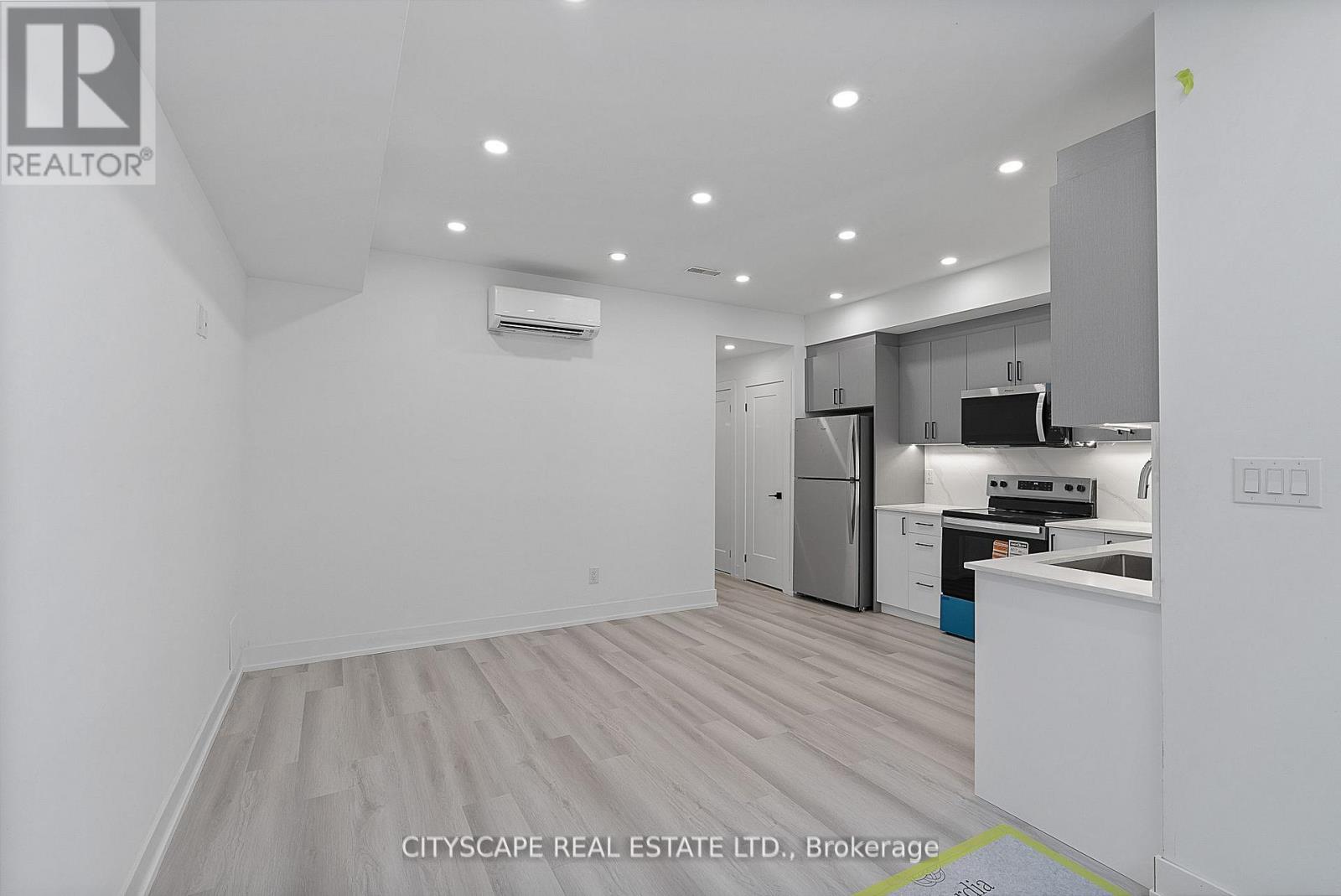 Bsmt - 591 Oakwood Avenue, Toronto, Ontario  M6E 2X8 - Photo 3 - C13562204