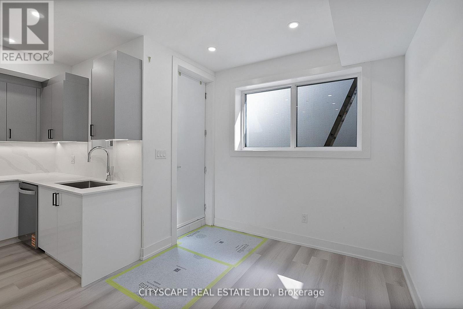 Bsmt - 591 Oakwood Avenue, Toronto, Ontario  M6E 2X8 - Photo 4 - C13562204