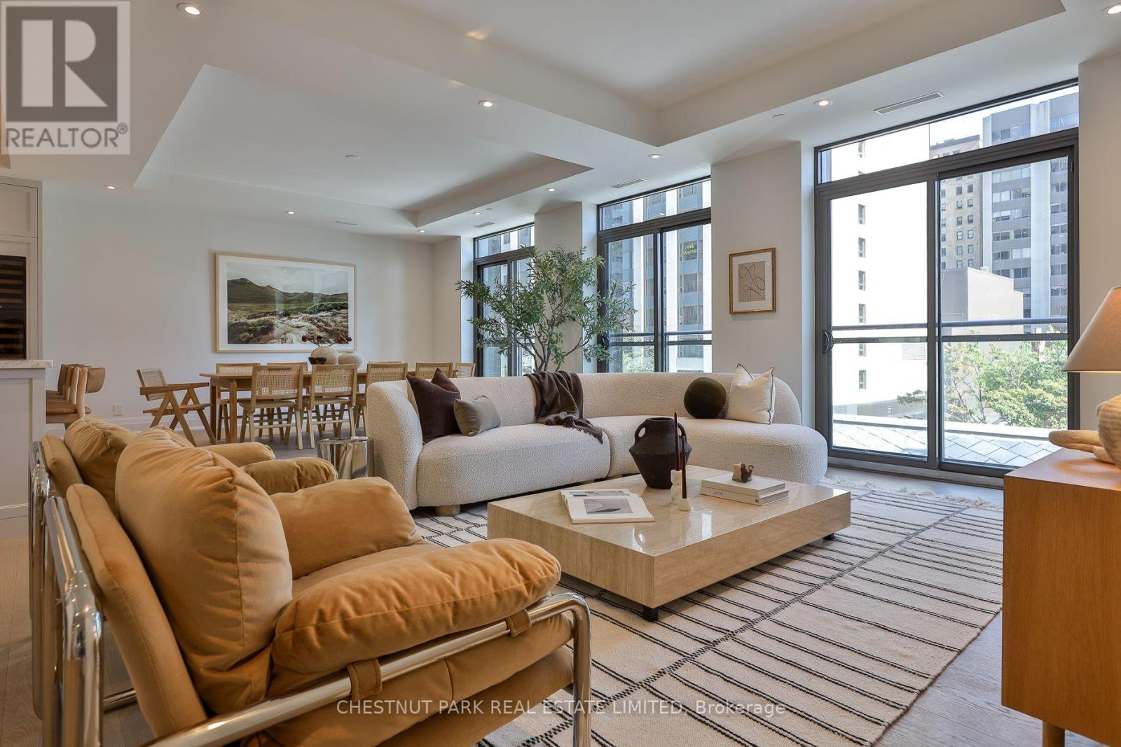 404 - 10 Prince Arthur Avenue, Toronto, Ontario  M5R 1A9 - Photo 4 - C13562214