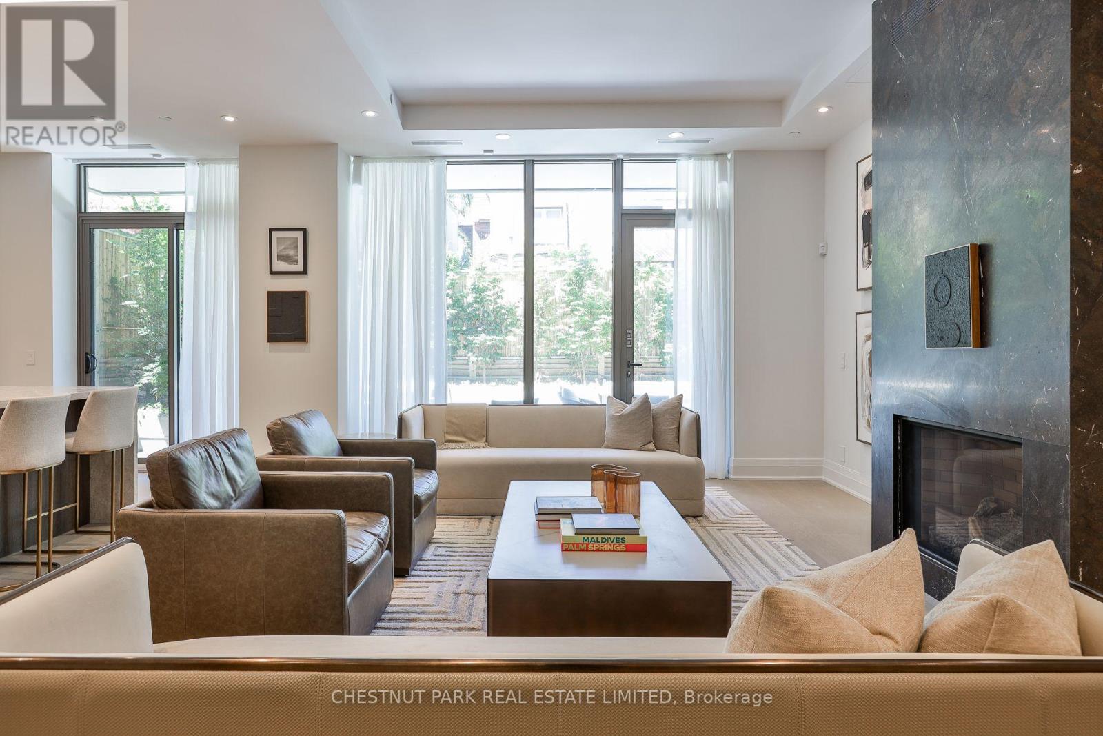Garden Home 1 - 10 Prince Arthur Avenue, Toronto, Ontario  M5R 1A9 - Photo 3 - C13562226