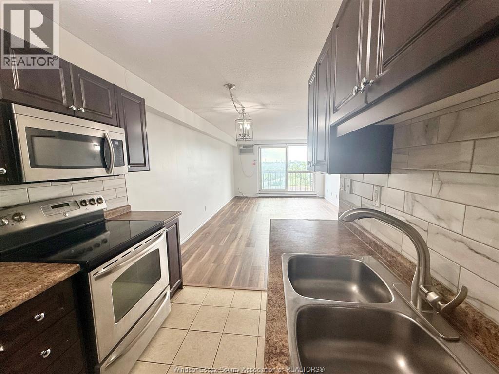 3936 Wyandotte Street East Unit# 801, Windsor, Ontario  N8Y 4V1 - Photo 9 - 26016894