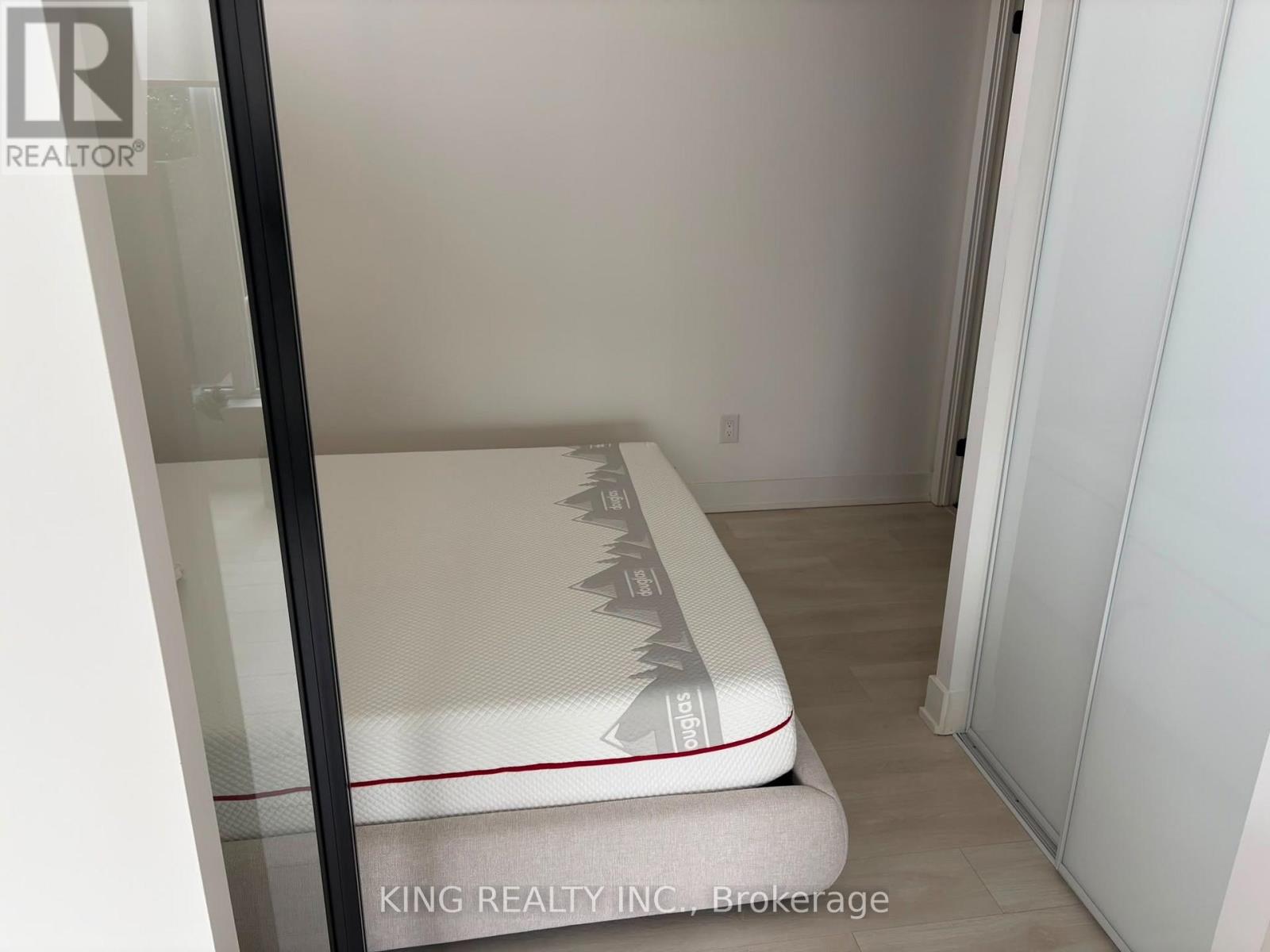 Unknown Address, ,    - Photo 3 - E13562090