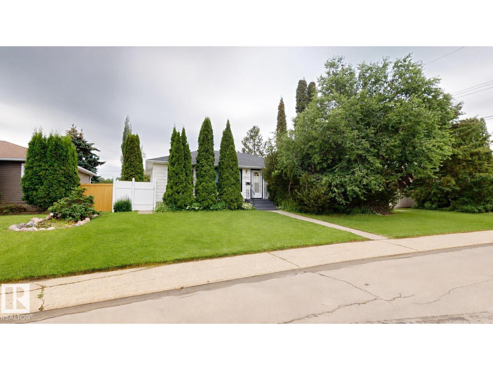 13915 135A AV NW, Edmonton