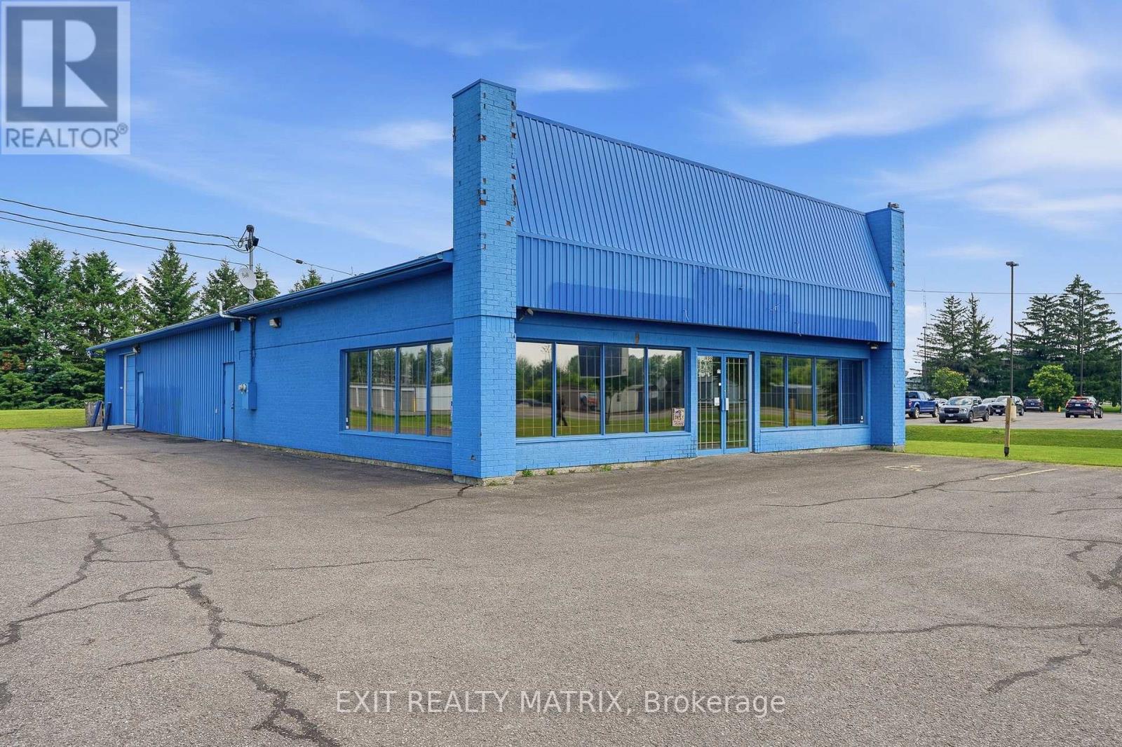 699 Notre Dame Road, Russell, Ontario K0A 1W0 - Photo 2 - X13561968