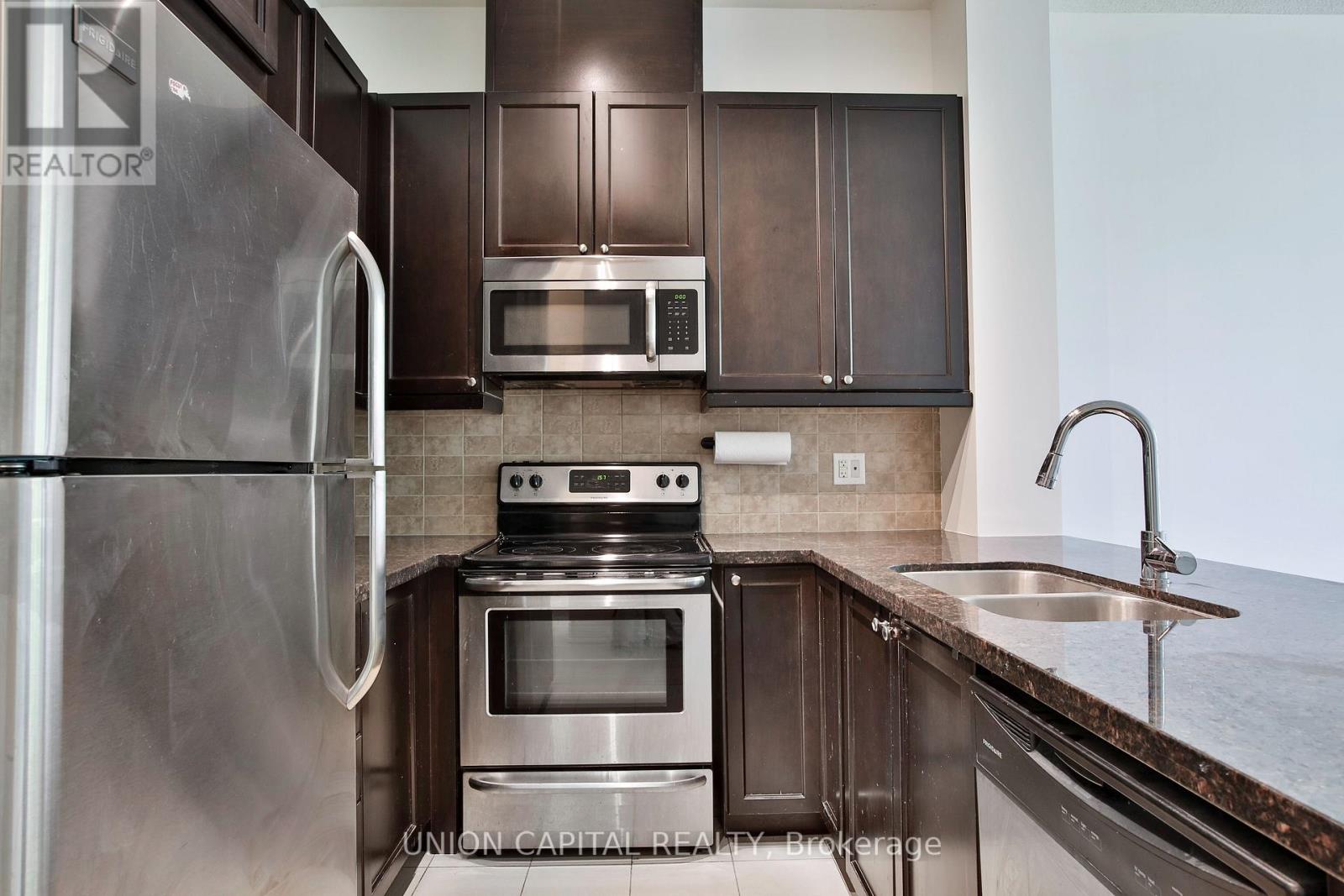 108 - 2396 Major Mackenzie Drive, Vaughan (Maple), Ontario  L6A 4Y1 - Photo 6 - N13561984