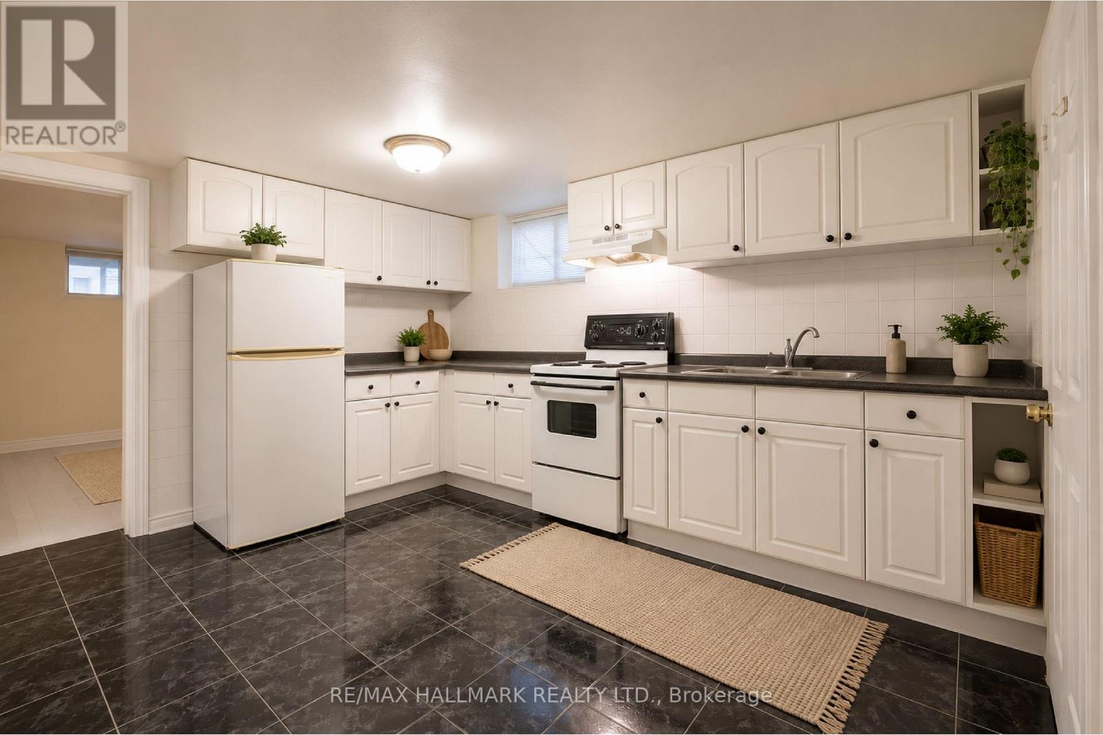 226 Lawrence Avenue, Richmond Hill (Harding), Ontario  L4C 1Z6 - Photo 20 - N13562048