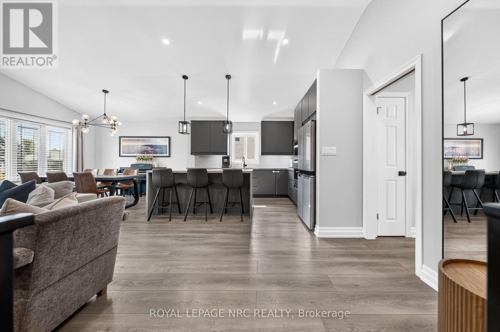 3843 Weinbrenner Road, Niagara Falls, Ontario  L2G 7Y1 - Photo 7 - X13562158