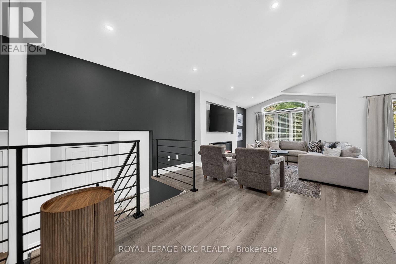 3843 Weinbrenner Road, Niagara Falls, Ontario  L2G 7Y1 - Photo 8 - X13562158