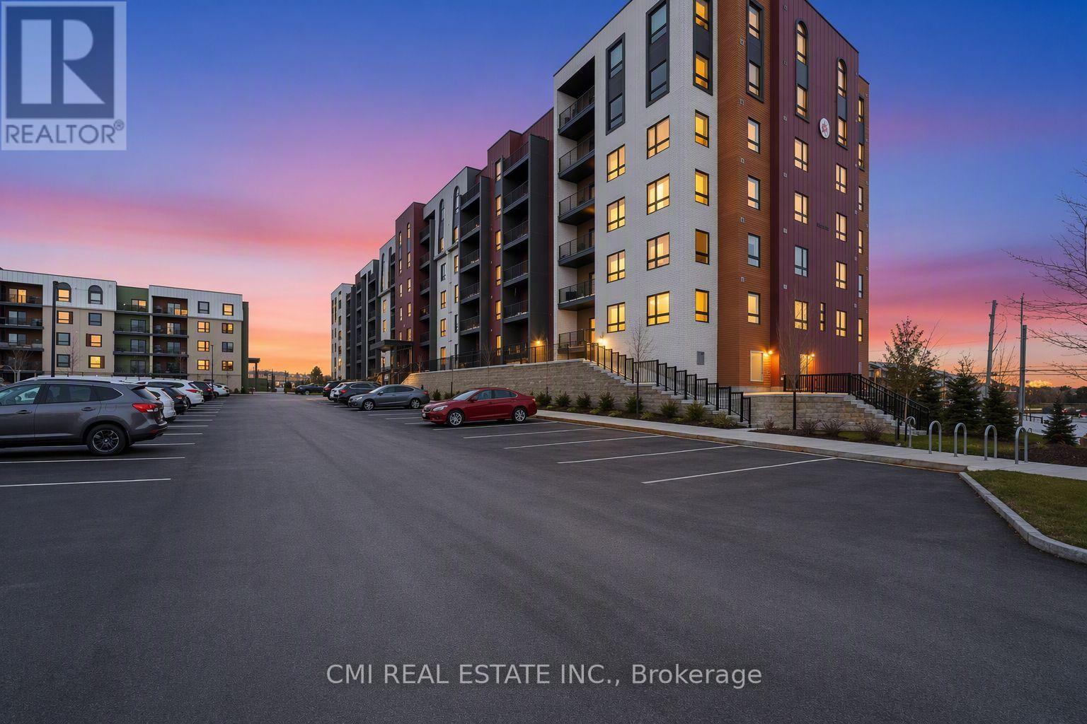 501 - 4 Spice Way, Barrie, Ontario L9J 0M2 - Photo 2 - S13562200