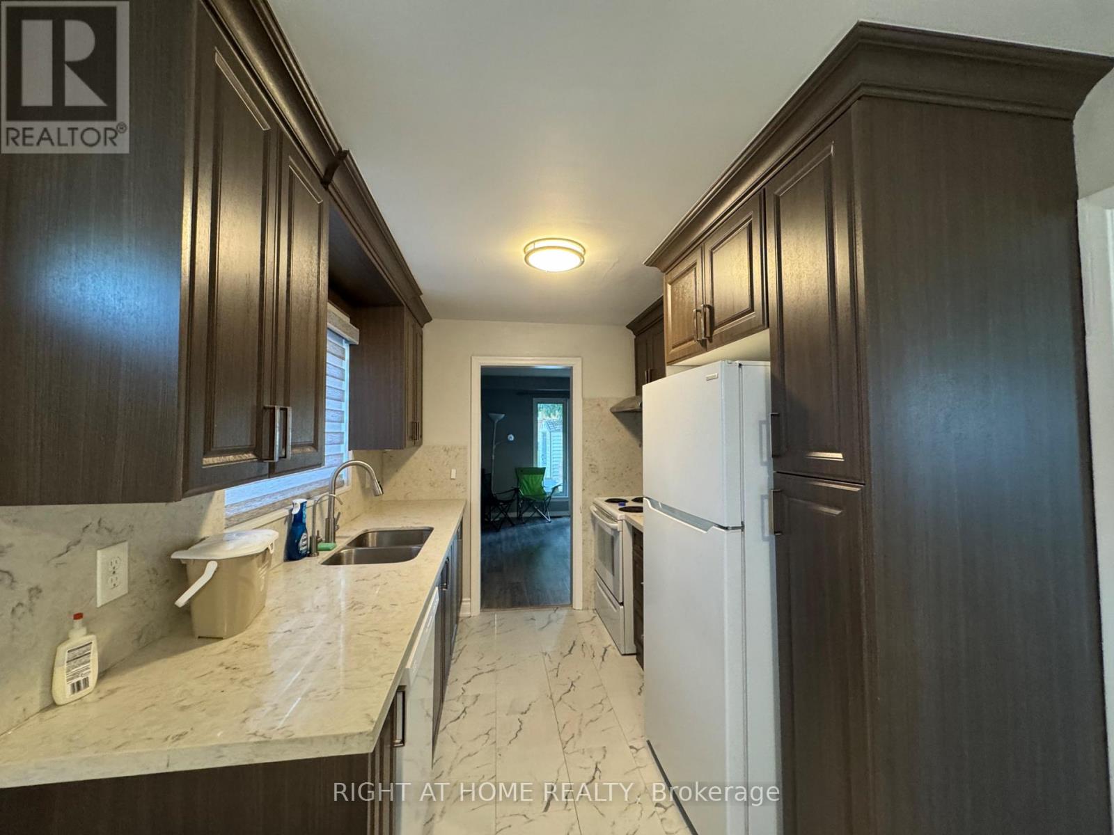 1358 Tremblay Street, Oshawa, Ontario  L1J 3X5 - Photo 17 - E13558162