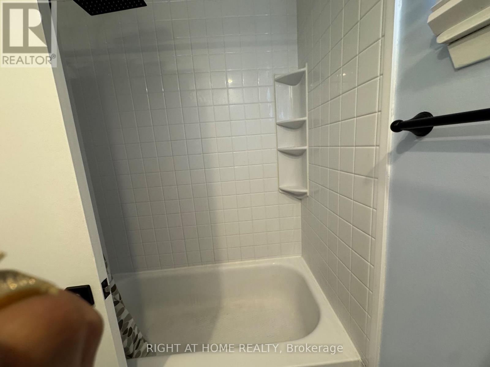 1358 Tremblay Street, Oshawa, Ontario  L1J 3X5 - Photo 42 - E13558162