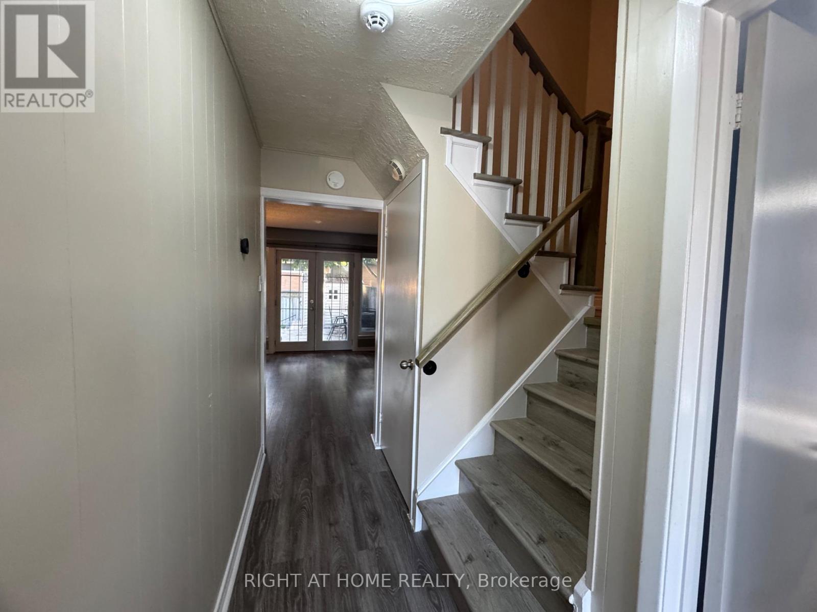 1358 Tremblay Street, Oshawa, Ontario  L1J 3X5 - Photo 8 - E13558162