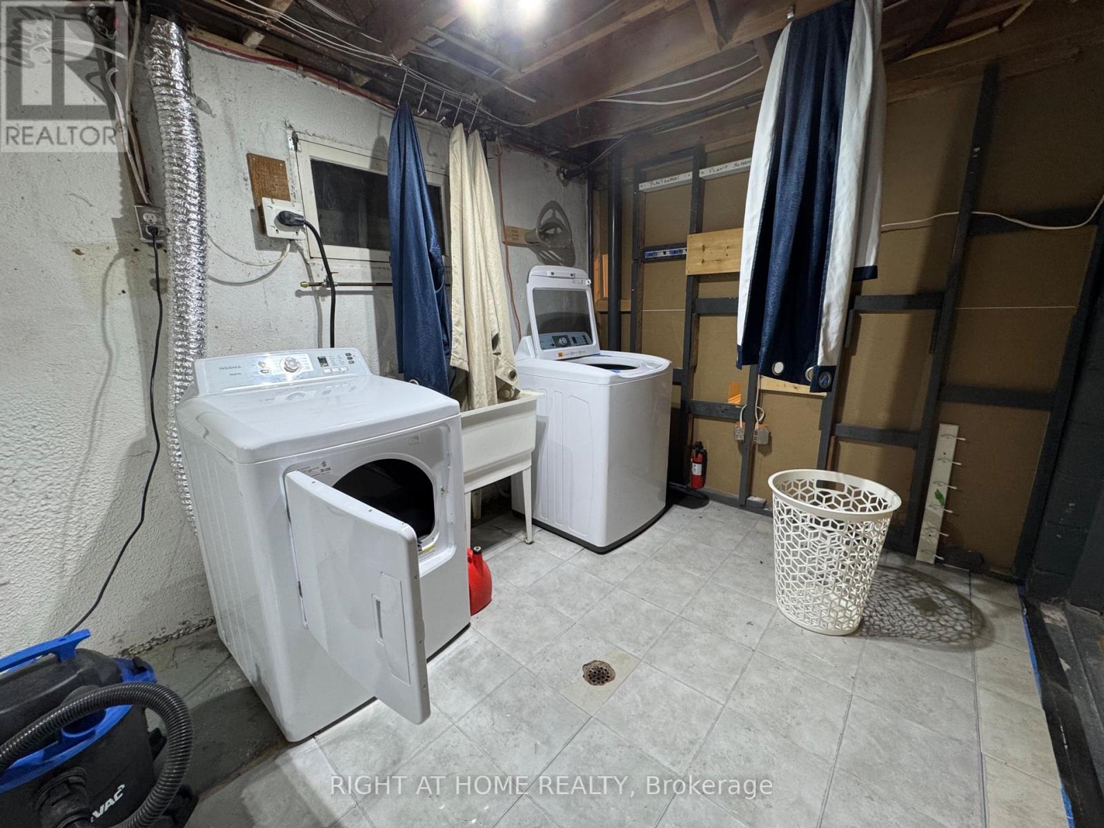 1358 Tremblay Street, Oshawa, Ontario  L1J 3X5 - Photo 29 - E13558162