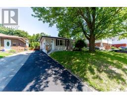 322 FERNWOOD AVENUE, Oshawa, Ontario