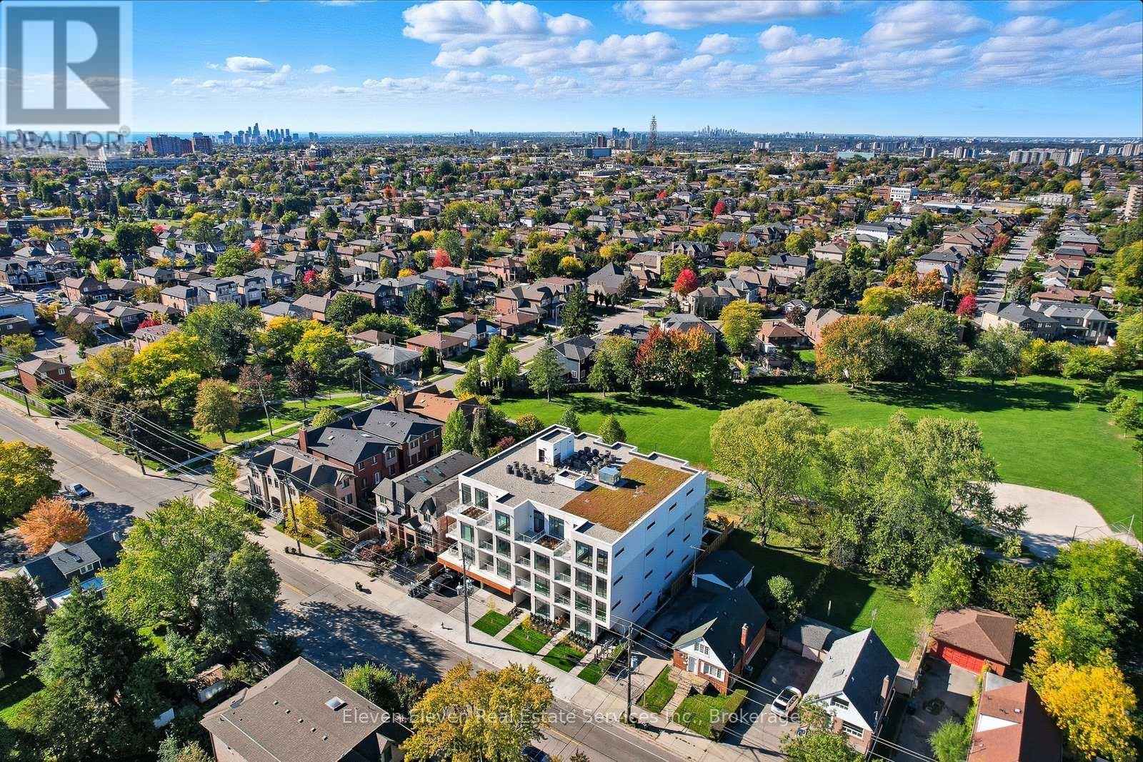 404 - 722 Marlee Avenue, Toronto, Ontario  M6B 3J7 - Photo 4 - W13561996