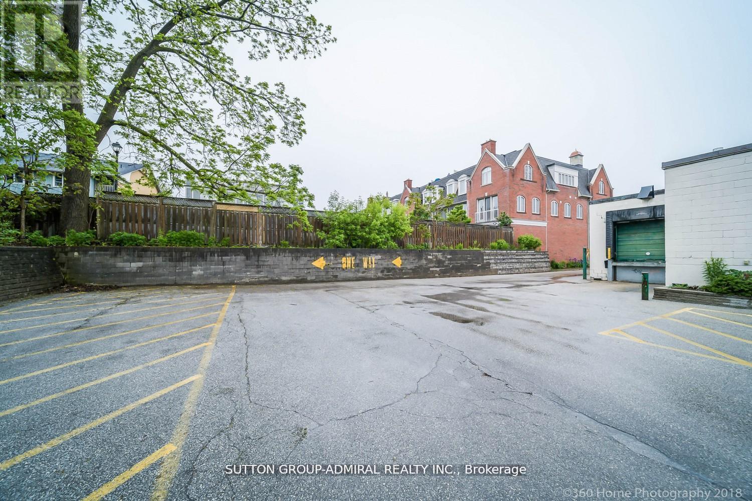 104 Kerr Street, Oakville, Ontario  L6K 1E3 - Photo 12 - W13562054